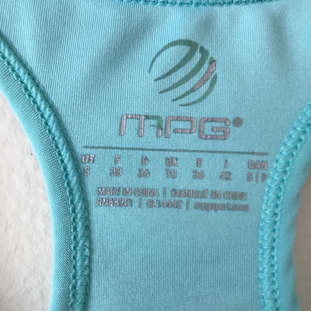 Tank top - Picture 2 of 3